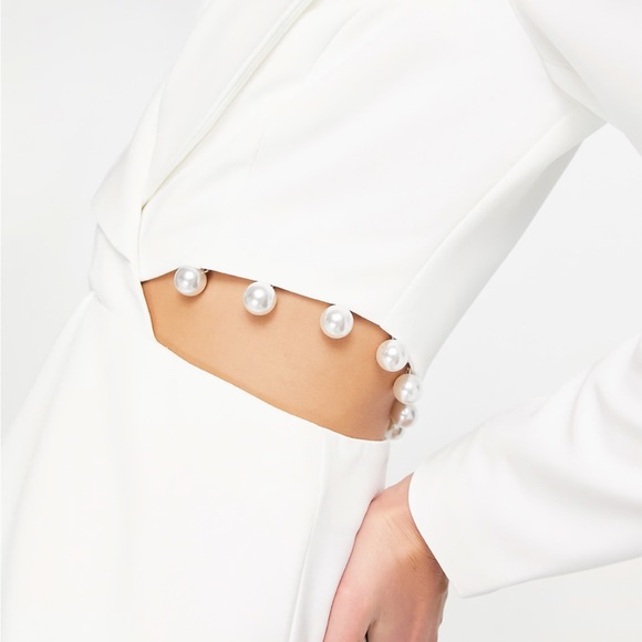 Lavish Alice Cut Out Detail Blazer Dress with Pearl Trim SZ 8 NWT - Picture 2 of 15